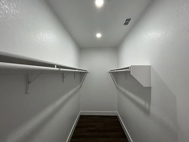 1201 S Palmetto — Photo 23