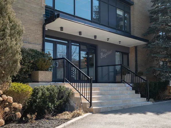 1901 Bayview Ave E #205, Toronto, ON M4G 3E4
