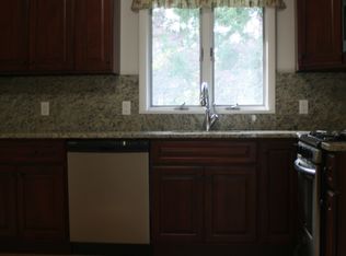 943 Valley Rd, Wayne, NJ 07470