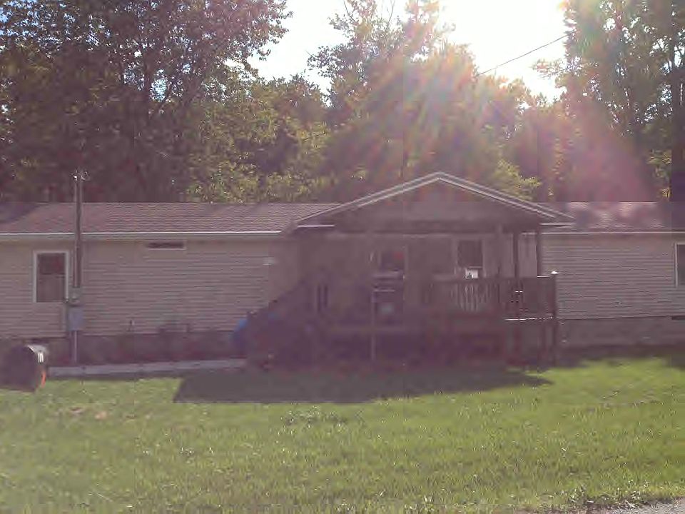 1st image of 960 E Elm St
