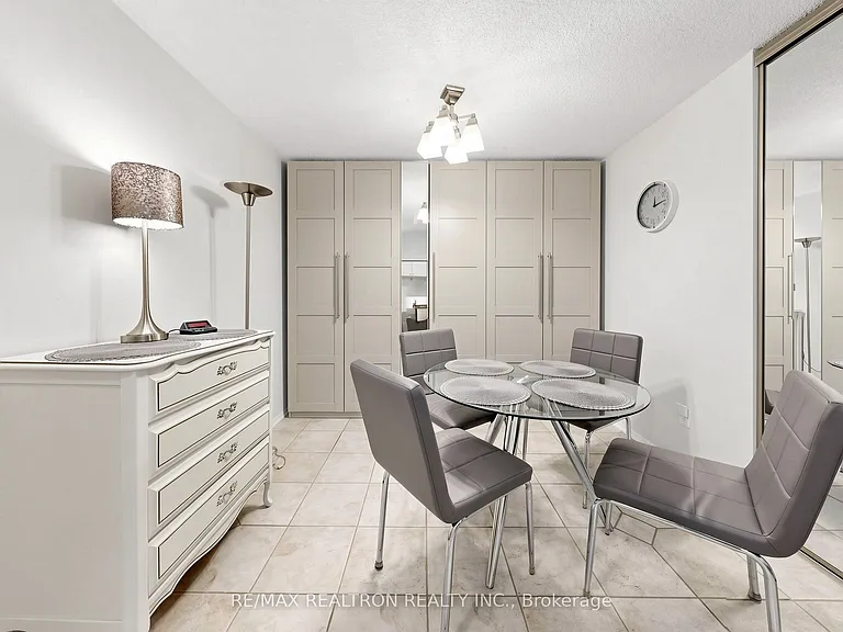 326 Major Mackenzie Dr E #307 — Photo 20