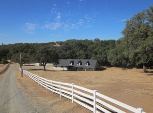 12166 Dawn Dr, Loma Rica, CA 95901