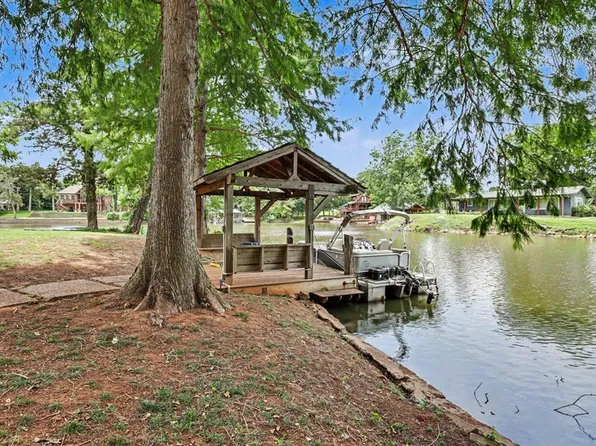 9605 Silver Lake Dr, Oklahoma City, OK 73162
