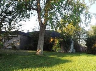 2550 Ember Ln, Beaumont, TX 77707