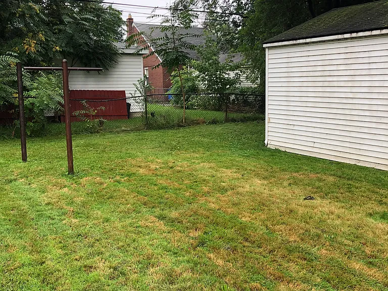 20846 Blackmar Ave — Photo 10