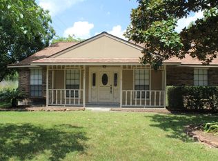 8402 Pine Shores Dr, Humble, TX 77346