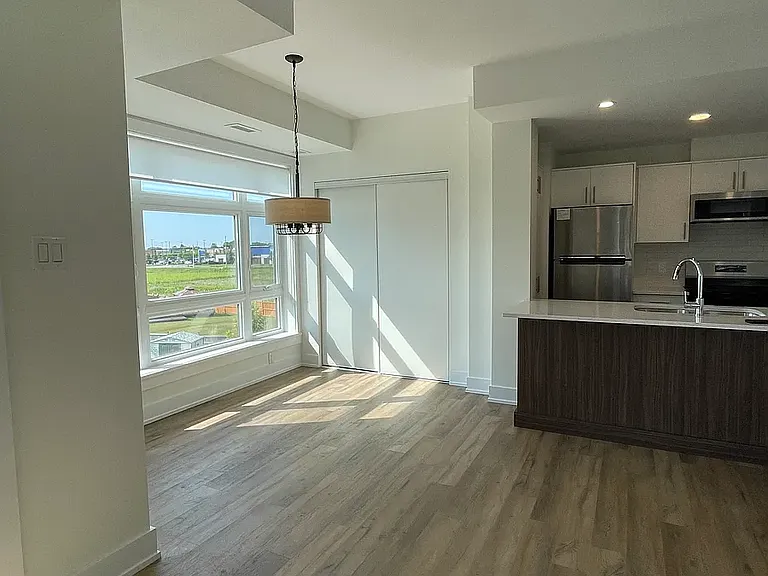 180 Cope Dr #301 — Photo 3
