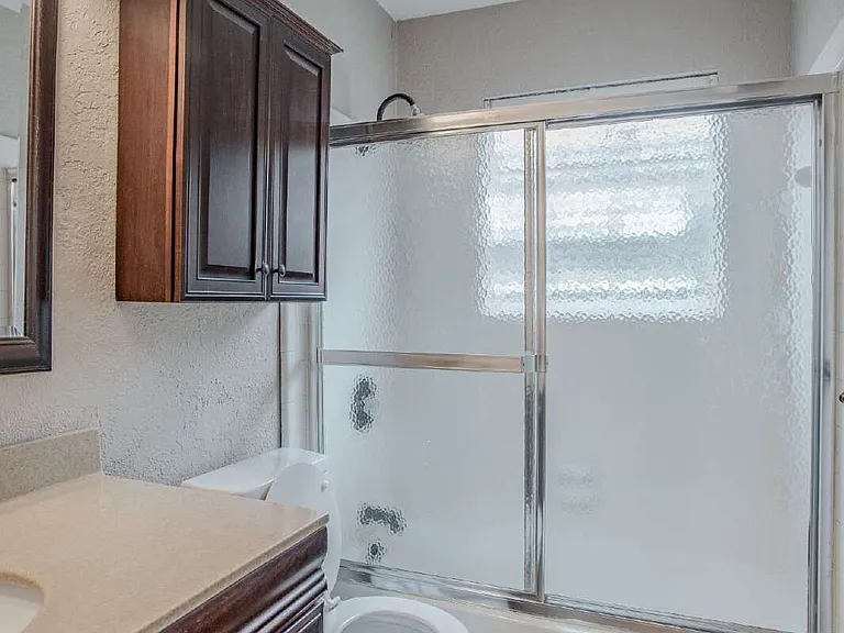 1618 Village Dr — Photo 23
