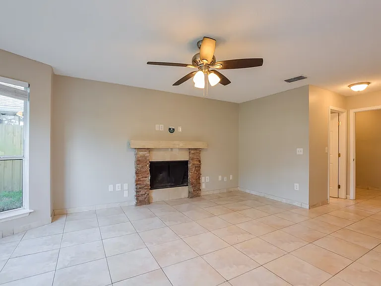 2233 Grand Tree Ct — Photo 4