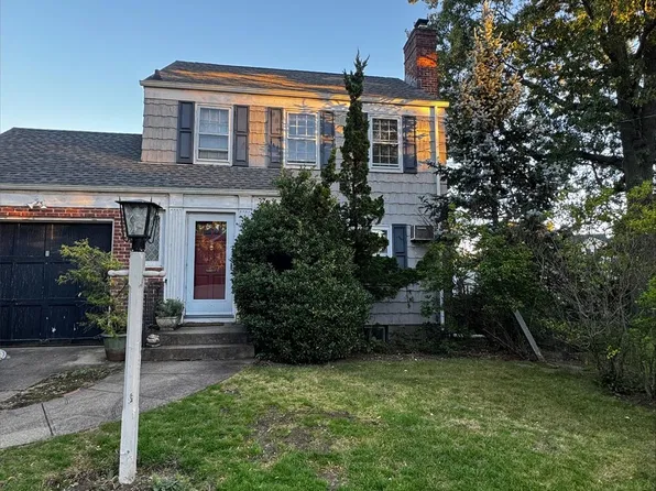 1569 Hewlett Avenue, Hewlett, NY 11557
