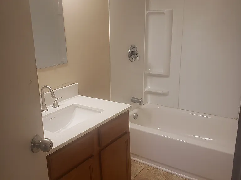 2423 S 9th St #1 — Photo 9