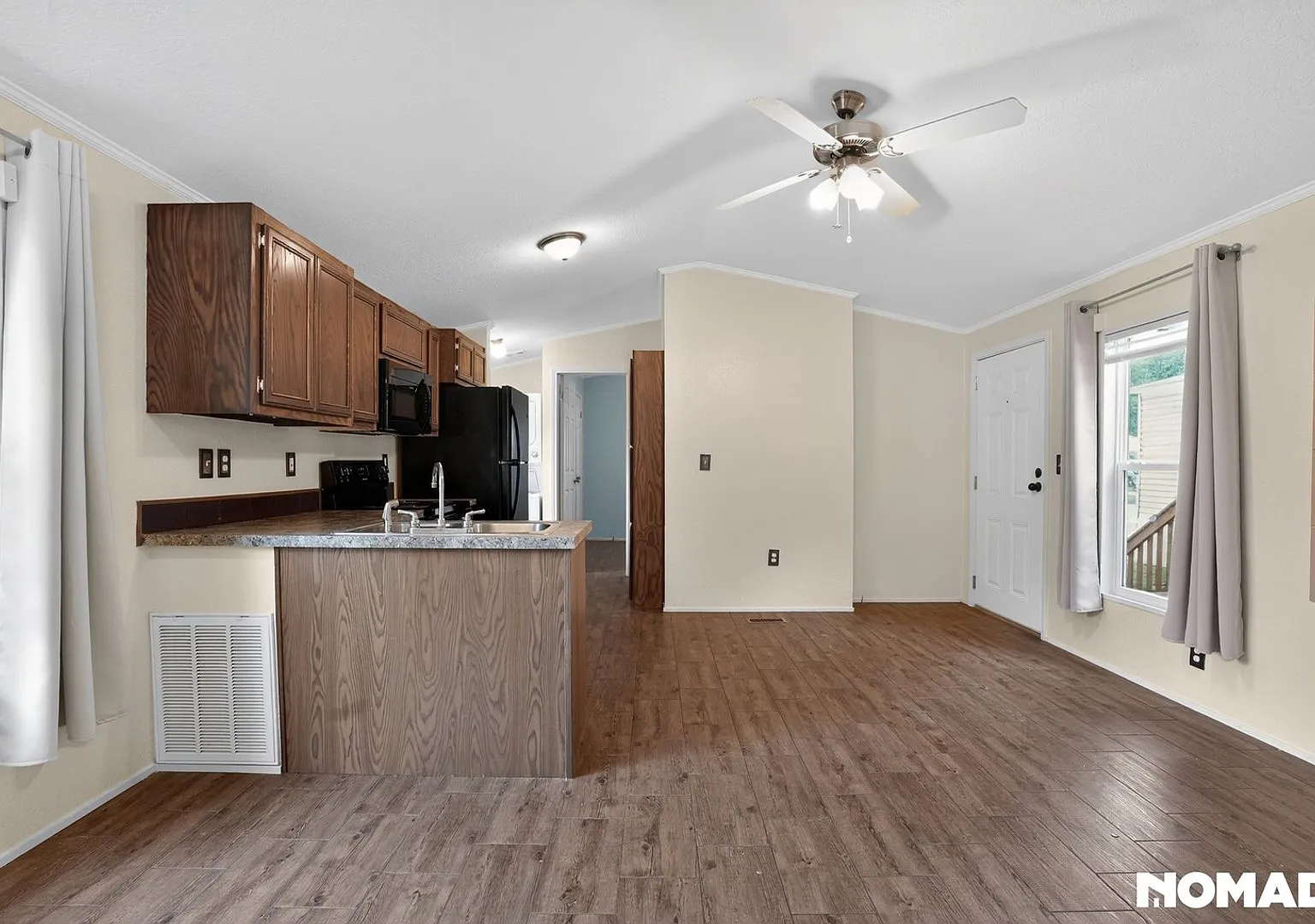 Charming 2BR mobile home in Spring — Photo 2