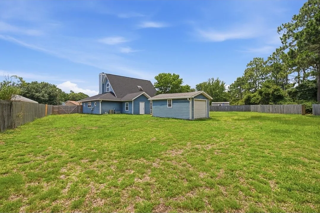 4 bed, 1796 sqft, $2,600 — Photo 3