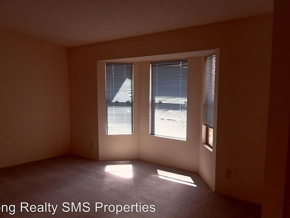 5th image of 2681 Southridge St