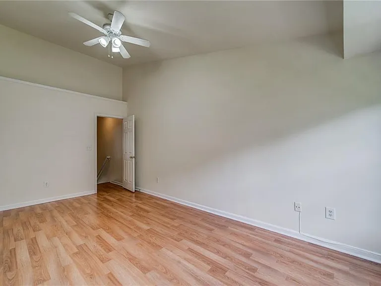 3285 Hidden Cove Cir — Photo 21