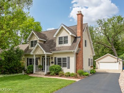 4704 Woodward Ave, Downers Grove, IL, 60515