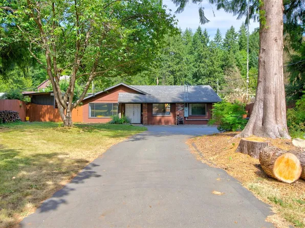 2561 Mabley Rd, Comox Valley, BC V9N 9K2