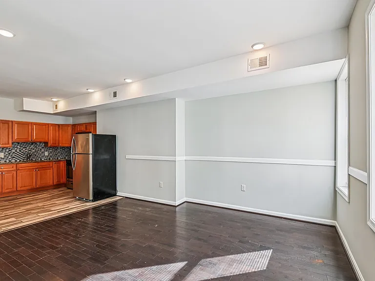 1324 W Lombard St #2 — Photo 14