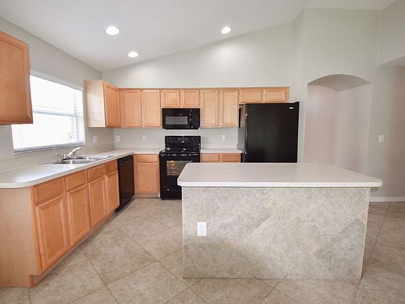 3rd image of 4609 Braesgate Ct