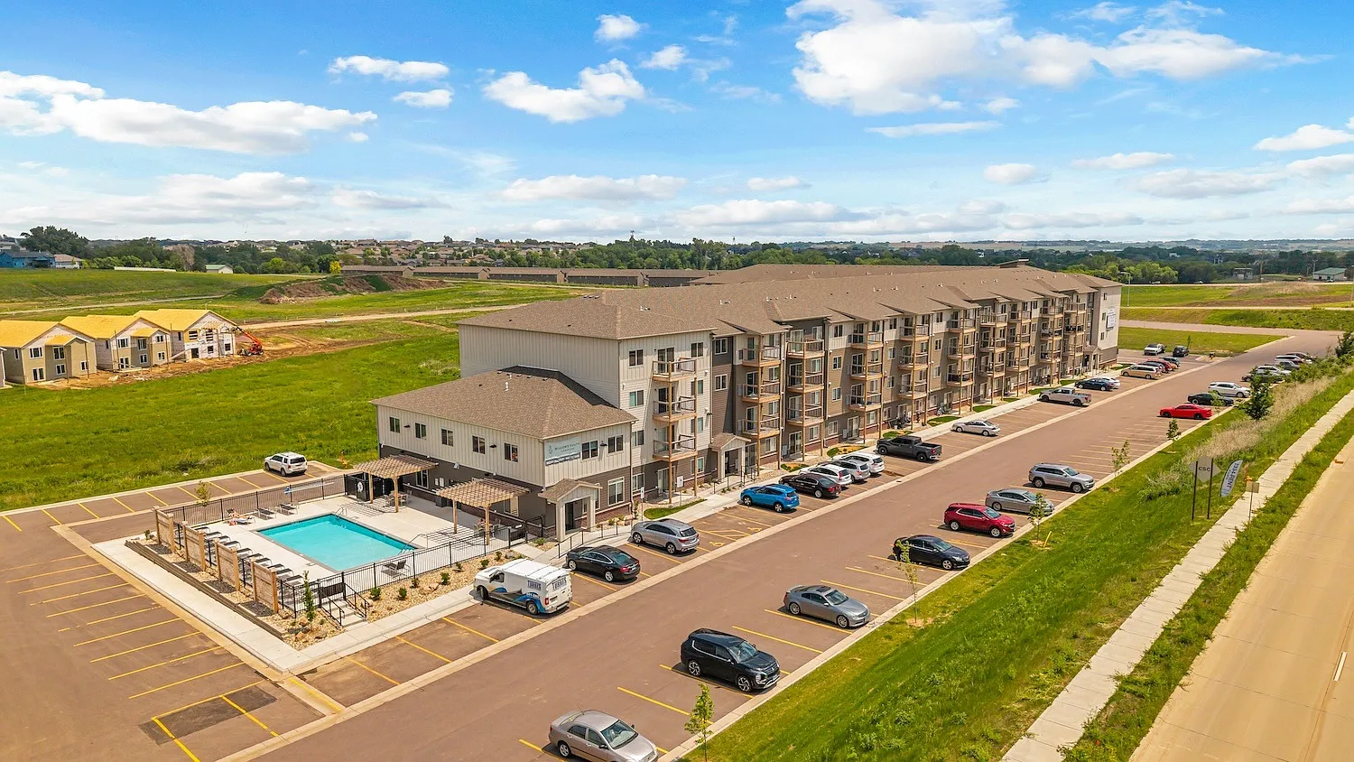 Willows South Commons — Photo 1