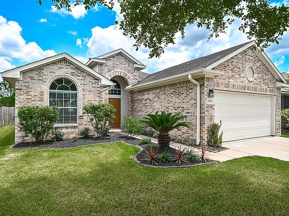 3rd image of 7514 Oakwood Canyon Dr