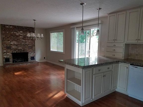 Bright, open floorplan