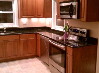 22 Peacock Dr, Lancaster, PA 17601