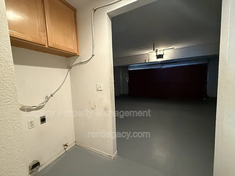 4932 Chaps Ct — Photo 8