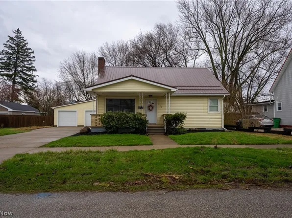 560 Sandusky St, Conneaut, OH 44030