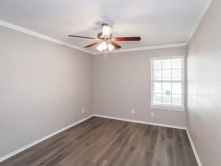 3616 Crosswicks Ct — Photo 16