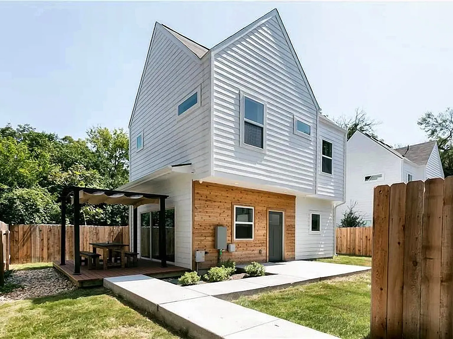 2 bed, 2.5 bath, 1000 sqft, $2,950 — Photo 1