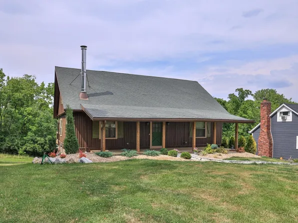 856 Hickory Rd, Lawrenceburg, IN 47025