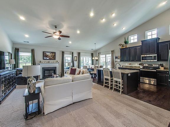 5th image of 2837 Leipers Fork Trl