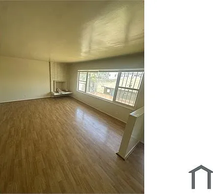 6307 Crenshaw Blvd — Photo 2