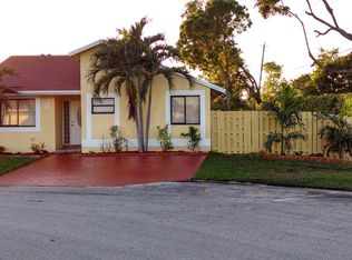 900 SW 109th Ave, Hollywood, FL 33025