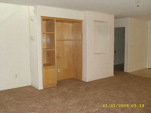 5th image of 3030 Roadrunner Dr