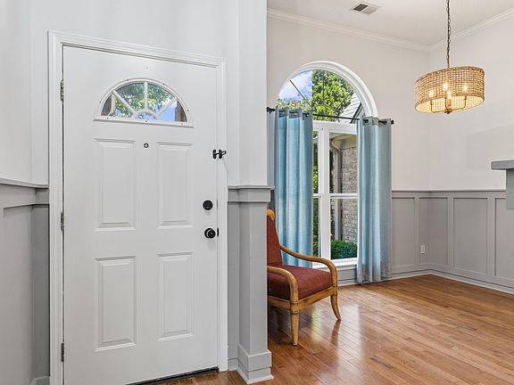 4th image of 4906 Kings Forest Dr