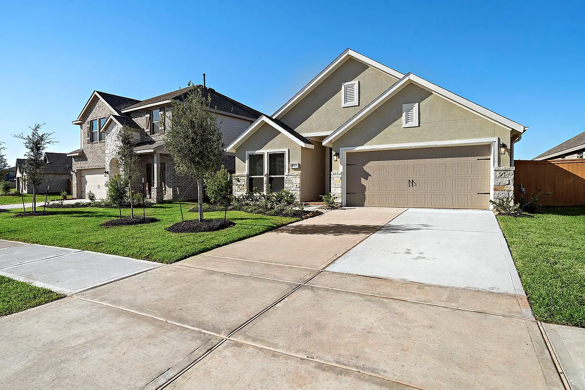 Building Photo - 4823 Shimmer Side Dr