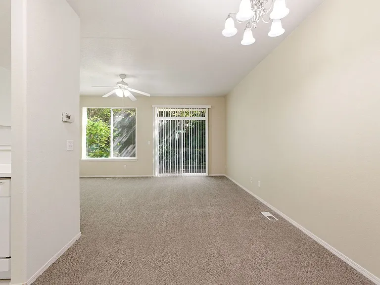 2322 NW 168th Pl — Photo 12