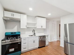 23 Slade St, Pawtucket, RI 02861