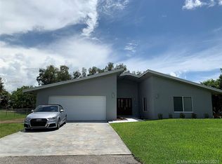 11720 NW 26th St, Plantation, FL 33323
