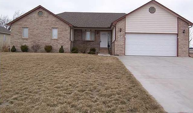 1st image of 207 Meadowlark Ct
