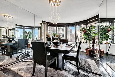 Rented by R New York