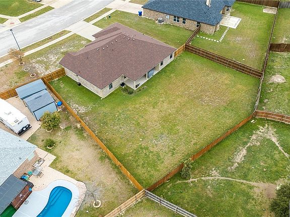 4th image of 2501 Vernice Dr