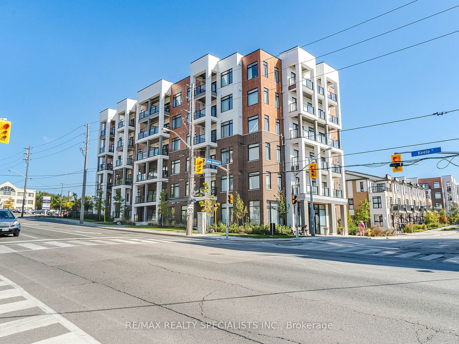 160 Canon Jackson Dr #403, Toronto, ON M6M 2G1 | MLS #W7298630 | Zillow