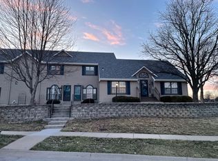 120 Stonebridge Ln, Smithville, MO 64089