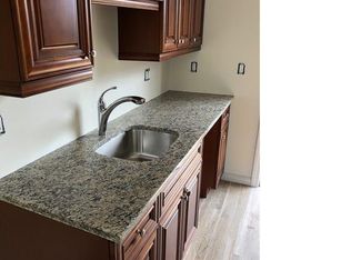 23 Warren St APT 1, Stamford, CT 06902