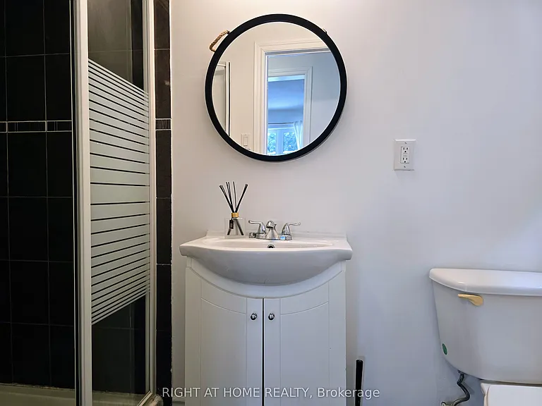 7 Foursome Cres — Photo 8