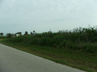 1136 N Tinkle Ln, Crystal Beach, TX 77650