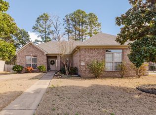 1100 Oak Glenn Loop, Bryant, AR 72022